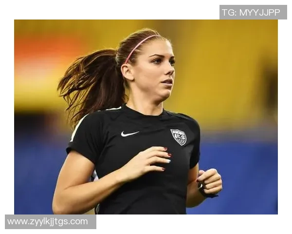 足球明星戴珍珠的时尚风采与魅力展示全景图片集 足球明星戴珍珠的时尚风采与魅力展示全景图片集