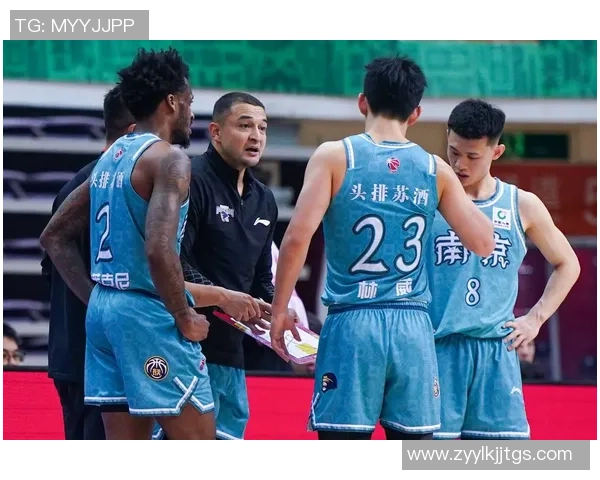 南京篮球队荣登篮球战术排行榜第二名展现强大实力与团队配合